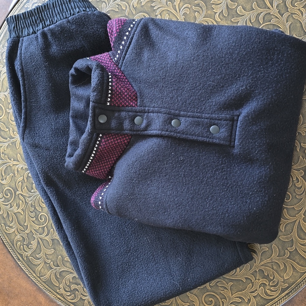 FAHRENHEIT Black Fleece Top & Pants